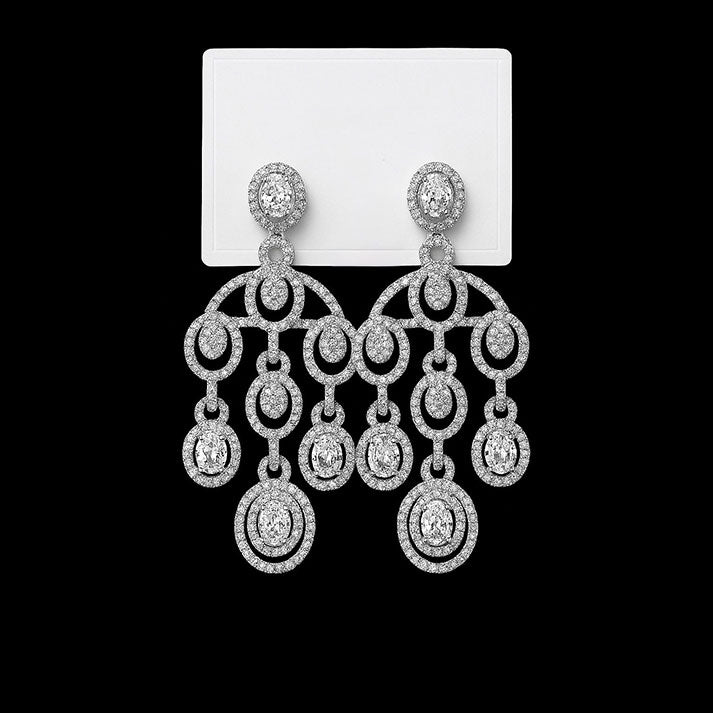 Elegant Radiance: Luxurious Diamond Chandelier Earrings