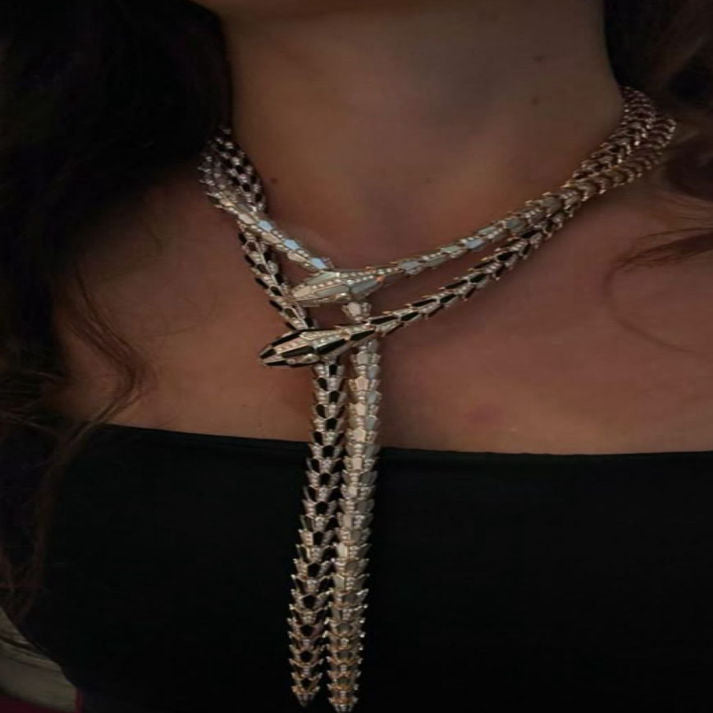 Golden Snake-Inspired Necklace & Earrings Set | Luxe Mulher