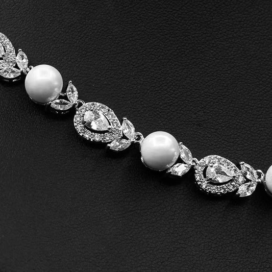 Elegant Pearl & Diamond Necklace with Matching Drop Earrings | Luxe Mulher