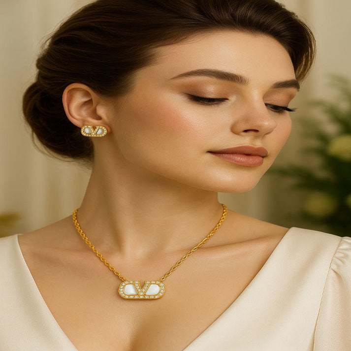 Valentino-Inspired Mother of Pearl Diamond Stud Earrings – Luxe Mulher