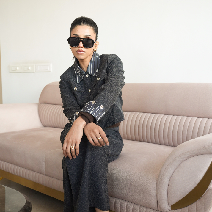 Executive Luxe Power Suit by Label Luxe Mulher