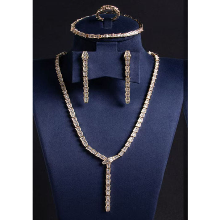 Golden Geometric Necklace & Earrings Set | Luxe Mulher