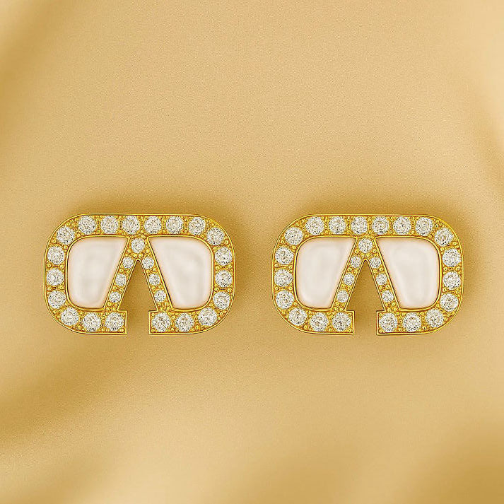 Valentino-Inspired Mother of Pearl Diamond Stud Earrings – Luxe Mulher