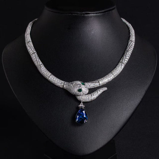 Exquisite Diamond Snake Necklace with Matching Drop Earrings | Luxe Mulher