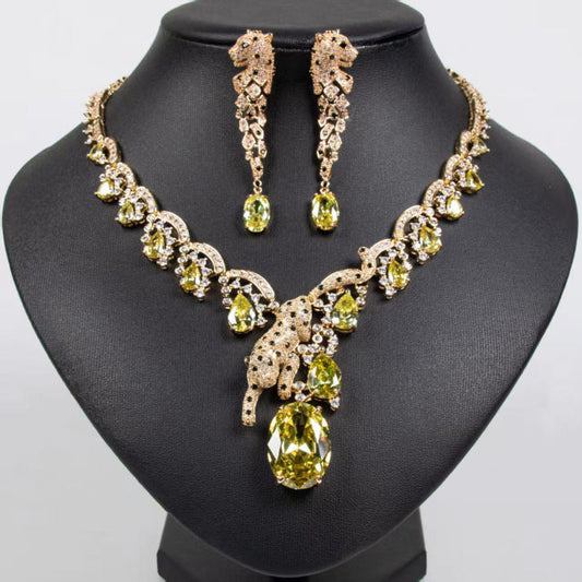 Luxury Yellow Gemstone Necklace with Matching Drop Earrings | Luxe Mulher