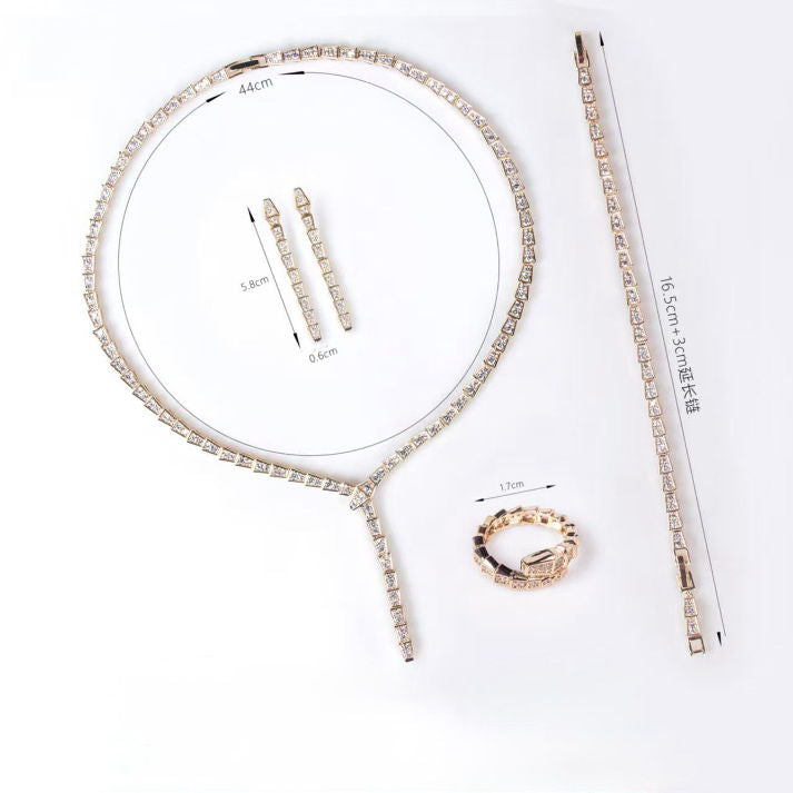 Golden Geometric Necklace & Earrings Set | Luxe Mulher